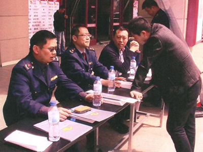 2012年8月我事务所与青岛市南工商局联合举办商标注册保护推广活动