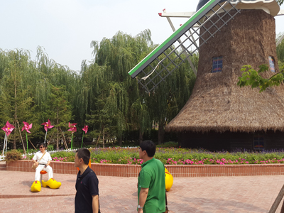 2014年7月我事务所承办市南区私营个体经济协“欢乐市园行”活动